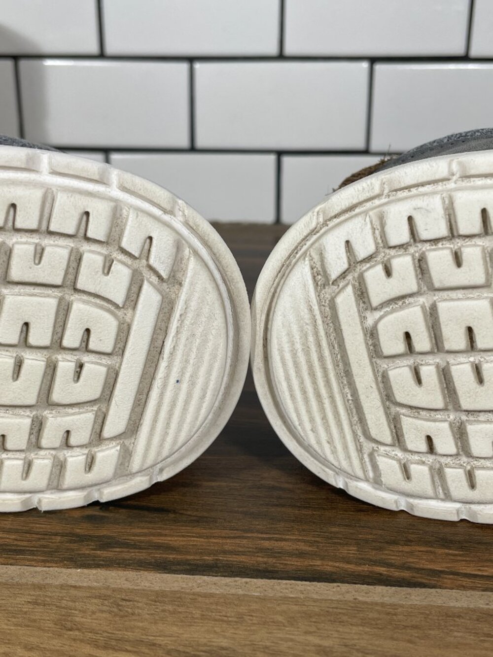 Hey Dude Hugo Shoes Mens Size 11 Stretch Gray Lightweight Casual Slip On - Picture 8 of 13